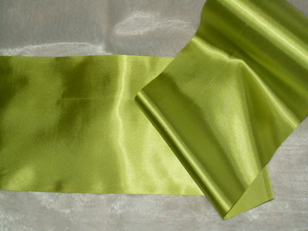 Tischband Satin 200mm breit grün